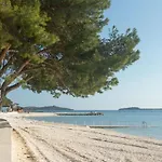 Deluxe Bluebay Oasis Fažana