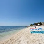 Deluxe Bluebay Oasis Fažana