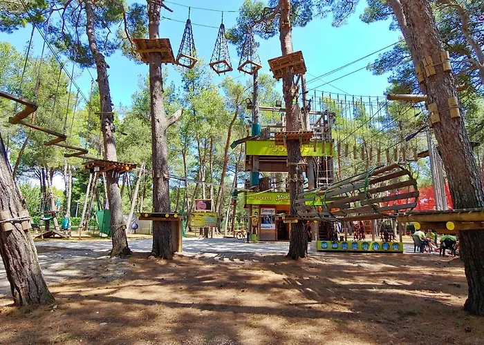 Deluxe Bluebay Oasis Apartman