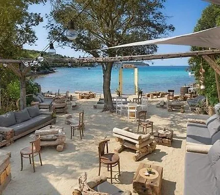 Deluxe Bluebay Oasis Fažana