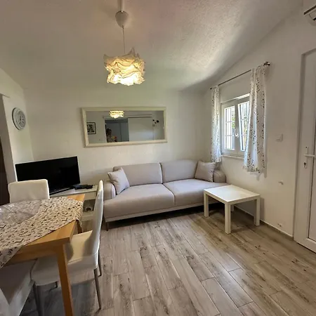 Deluxe Bluebay Oasis Apartmán *